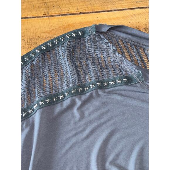 Womens POL Gray Oversized Dolman Short Sleeve Boho‎ Netted Design Blouse Size L - Picture 6 of 9